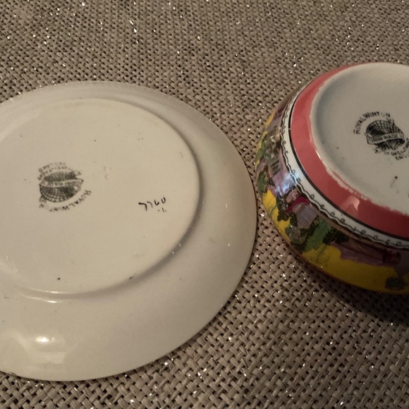 Antique bowl and saucer - Picture 3 of 4